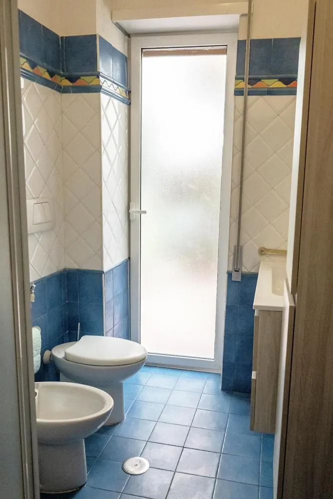 Guest house Casa Immaginalisti Hotel Lido di Ostia Italy